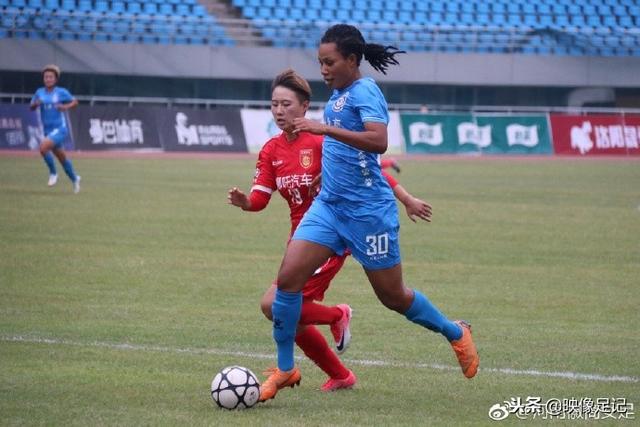 新帅莫斯利正式入主鹈鹕，誓言全力激发锡安潜能